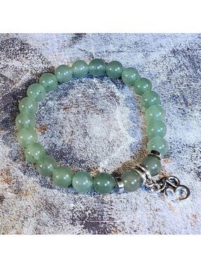 New Om Aum Zen Mantra Mindfulness Green Aventurine Gemstone Stretch Bracelet